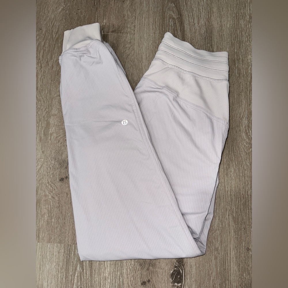 Lululemon Dance Studio Mid-Rise Lined Jogger ‘Chrome’ size 2 Women’s